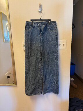 baggy style jeans